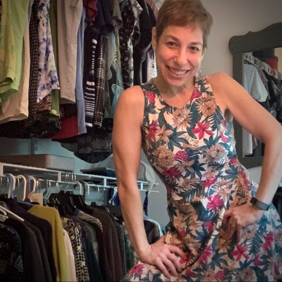 Meet your Posher, Dina - Picture 8 of 9